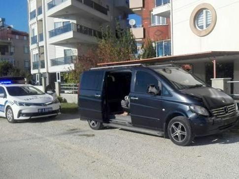 Türkische Polizei kontrolliert Auto