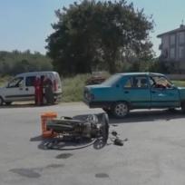 Manavgat: Moped fährt gegen Auto