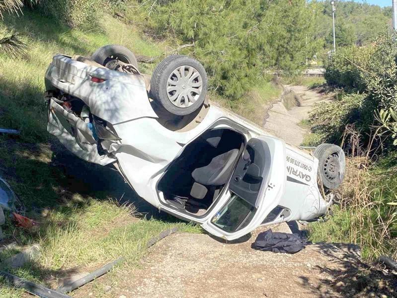 2024-03-Aksu-Auto-überschlägt-sich