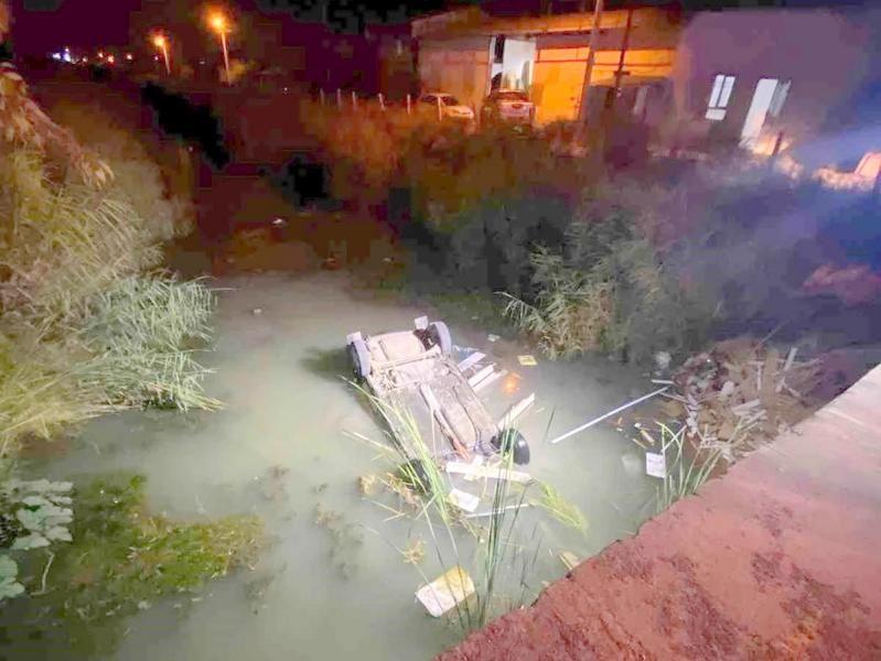 2024-13-Manavgat-Auto-fliegt-in-Kanal